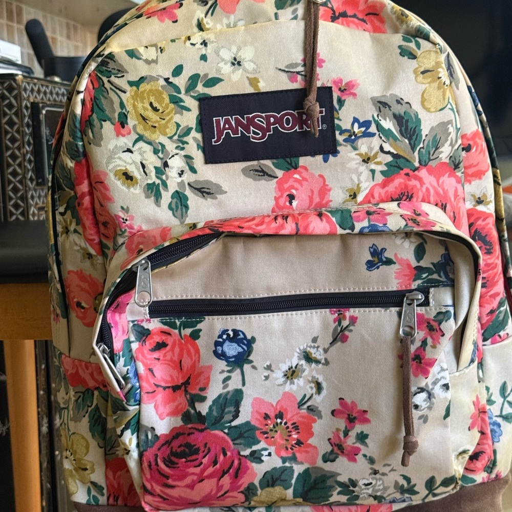 Jansport Floral Canvas Backpack tv$60